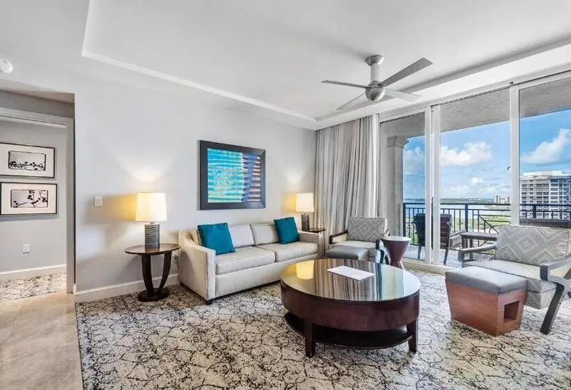 キングサイズベッドのスイートルーム, Palm Beach Singer Island Resort & Spa Luxury Suites