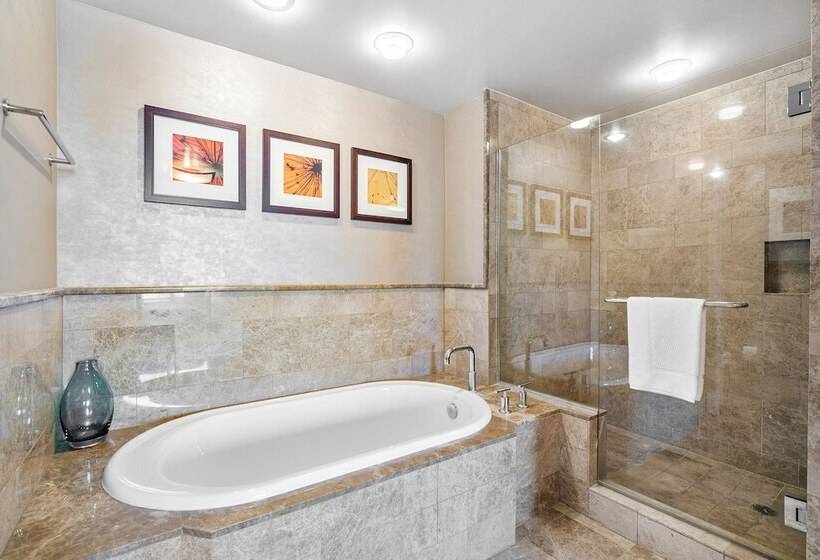 شقة غرفتين مطلة على البحر, Palm Beach Singer Island Resort & Spa Luxury Suites