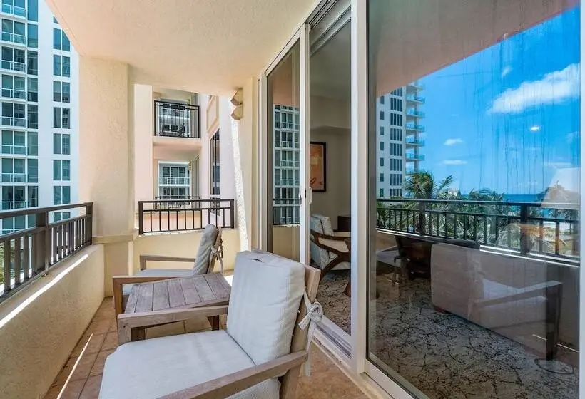 デラックススイート, Palm Beach Singer Island Resort & Spa Luxury Suites