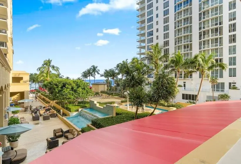 オーシャンビューデラックススイート, Palm Beach Singer Island Resort & Spa Luxury Suites