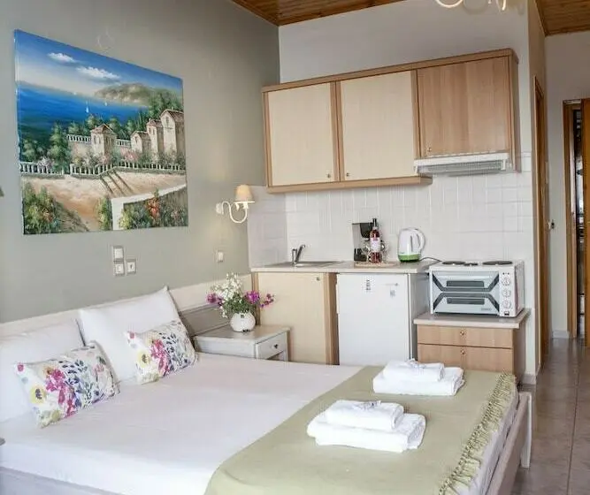 استودیو خانوادگی, Nontas Homes