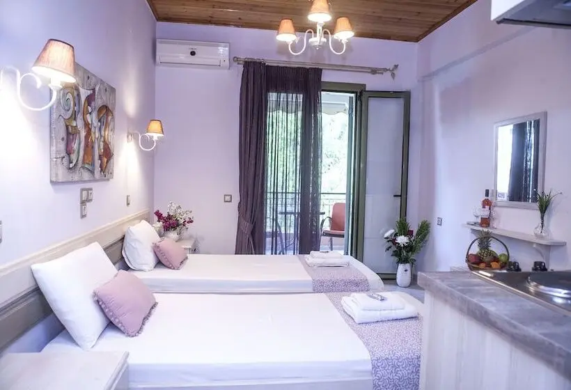 استودیوی لوکس, Nontas Homes