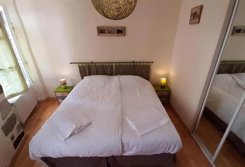 バス共有のスタンダードルーム, Relais Du Noble Voyageur
