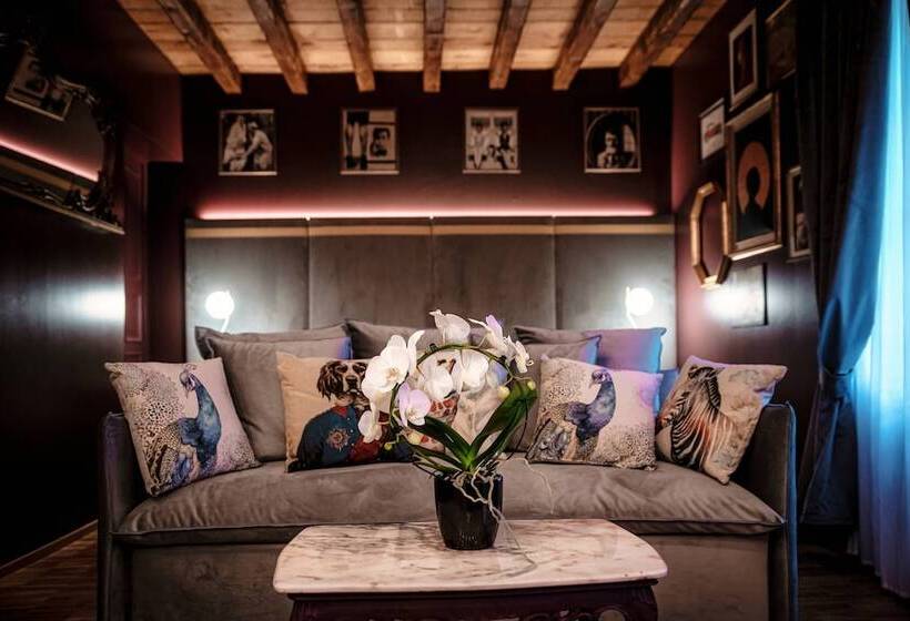 سوییت سوپریور, Vitrum   Como Luxury Suites