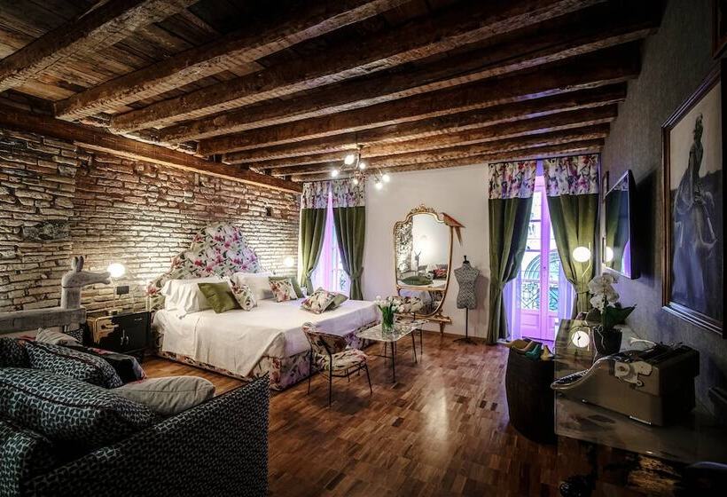 سوییت لوکس, Vitrum   Como Luxury Suites