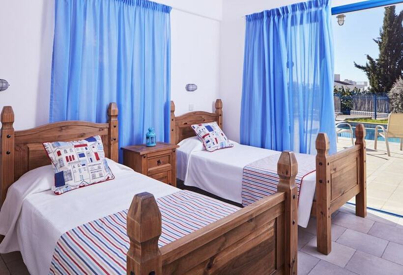 プール付３ベッドルーム　ビラ, Azzurro Luxury Holiday Villas