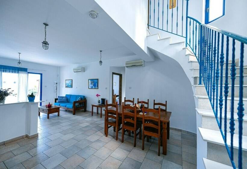 三卧室泳池别墅, Azzurro Luxury Holiday Villas