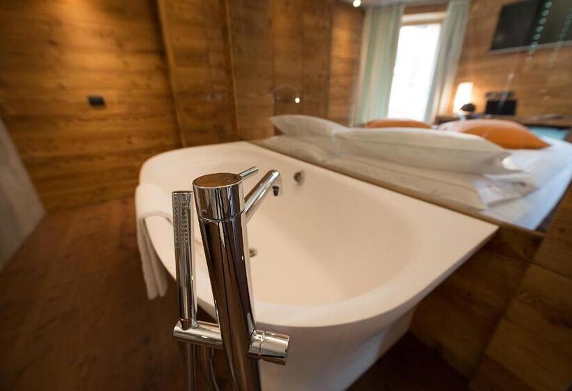 주니어 스위트, Bivio Hotel Plaza