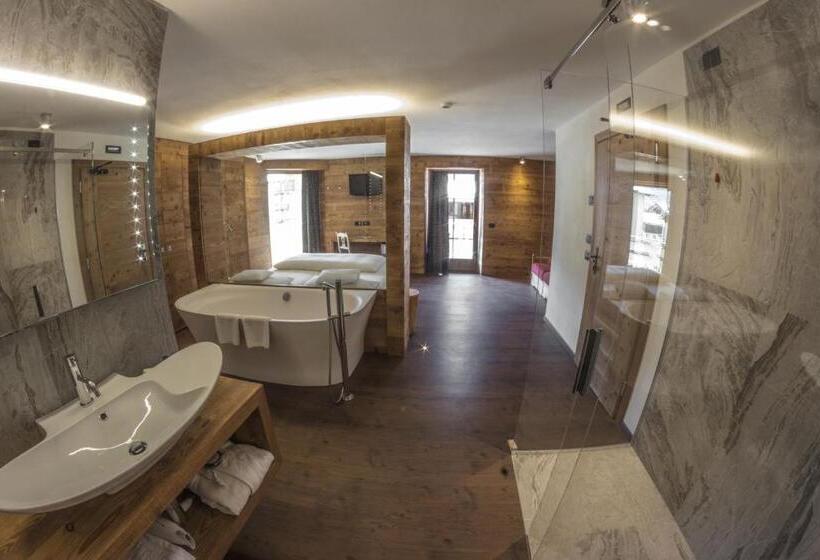 주니어 스위트, Bivio Hotel Plaza