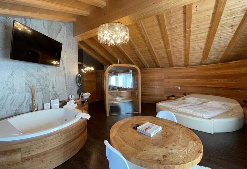 디럭스 스위트, Bivio Hotel Plaza