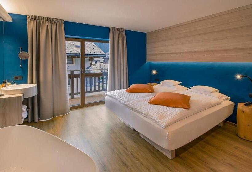 اتاق لوکس با بالکن, Bivio Hotel Plaza