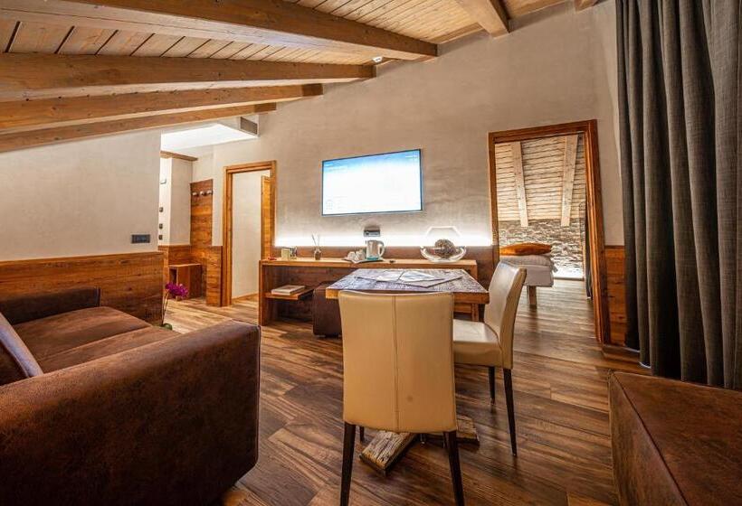 디럭스 스위트, Bivio Hotel Plaza