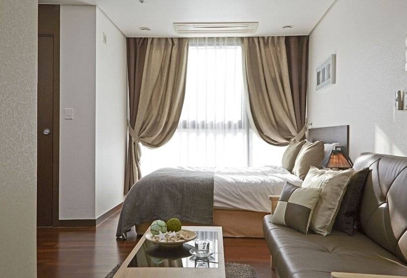 豪华房间, Brown Suites Residence