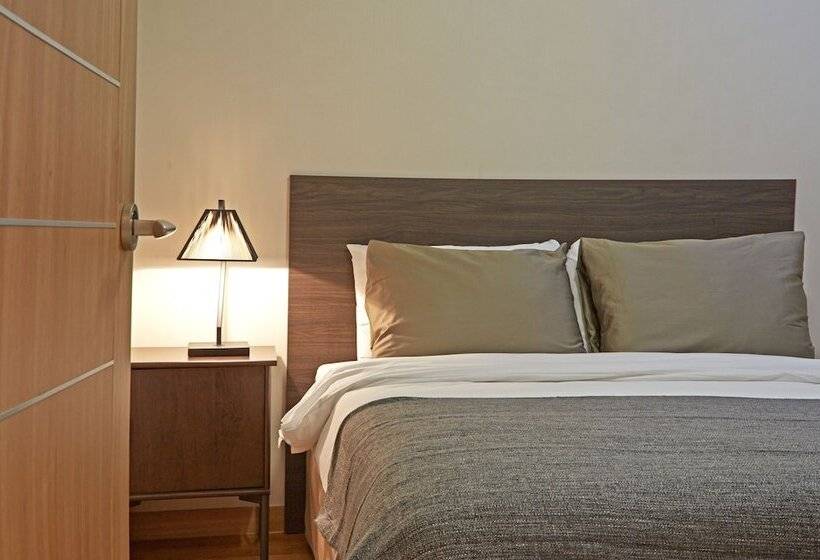 家庭套房, Brown Suites Residence