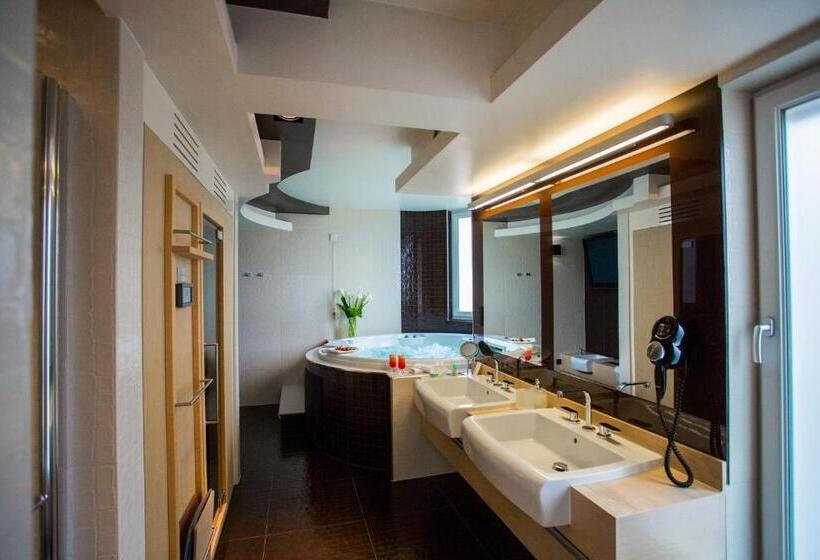 סוויטת דלוקס נוף לים, Damianii Luxury Boutique Hotel & Spa