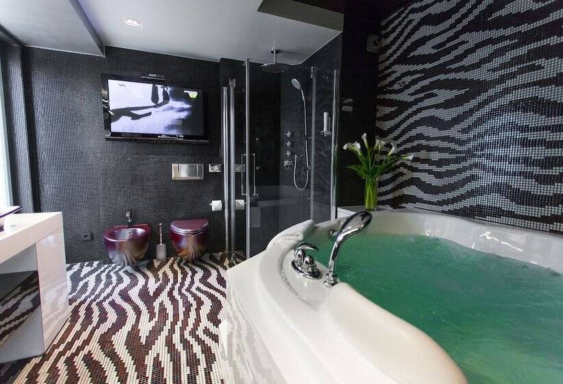 סוויטת דלוקס נוף לים, Damianii Luxury Boutique Hotel & Spa