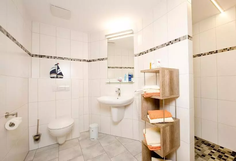 テラスつきの2ベッドルームアパートメント, Ferienhotel Bernstein