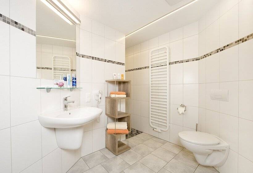 Апартаменты 2 Спальни с Террасой, Ferienhotel Bernstein