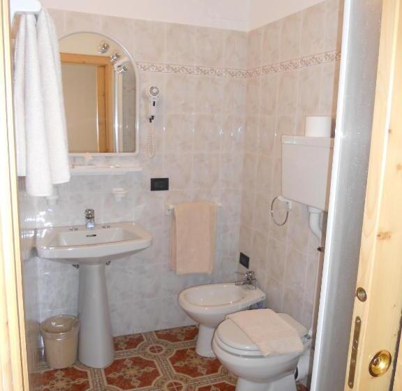 스탠다드 트리플 발코니 룸, Affittacamere Baita Betulla