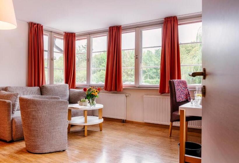 غرفة عائلية, Am Jungfernstieg