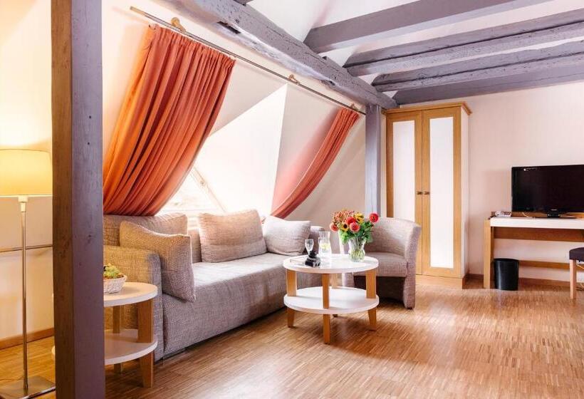 غرفة عائلية, Am Jungfernstieg