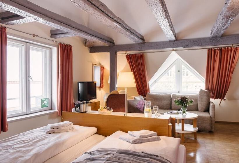 غرفة عائلية, Am Jungfernstieg