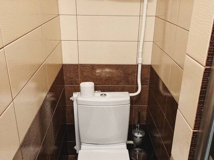 חדר סטנדרט, Antic