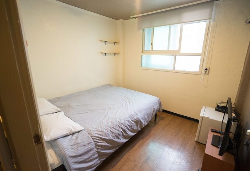 Quarto Estandar, Beewon Guest House