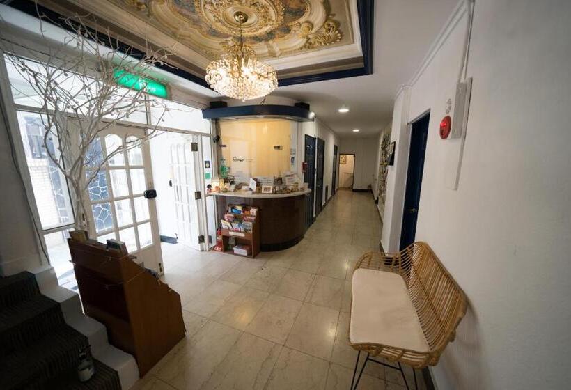 Quarto Triplo Estandar, Beewon Guest House