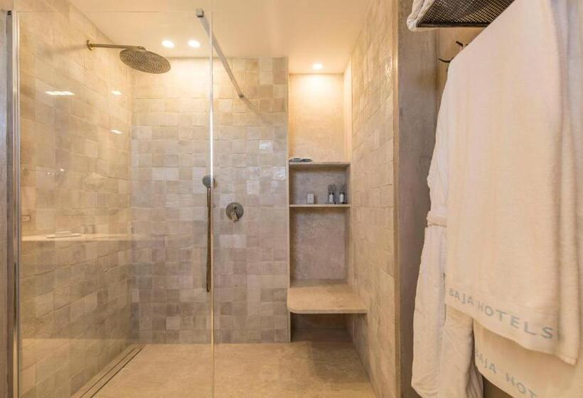 جناح جونيور ديلوكس, Grand Relais Dei Nuraghi