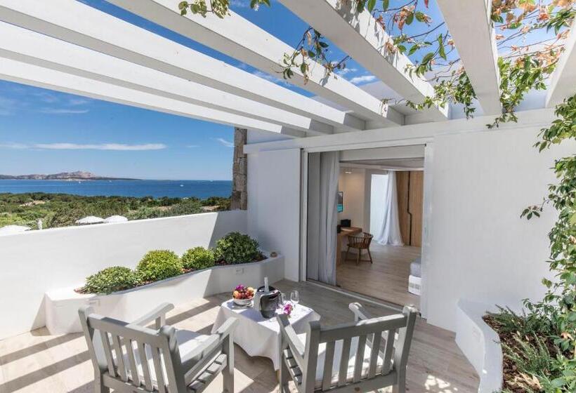 جناح جونيور ديلوكس, Grand Relais Dei Nuraghi