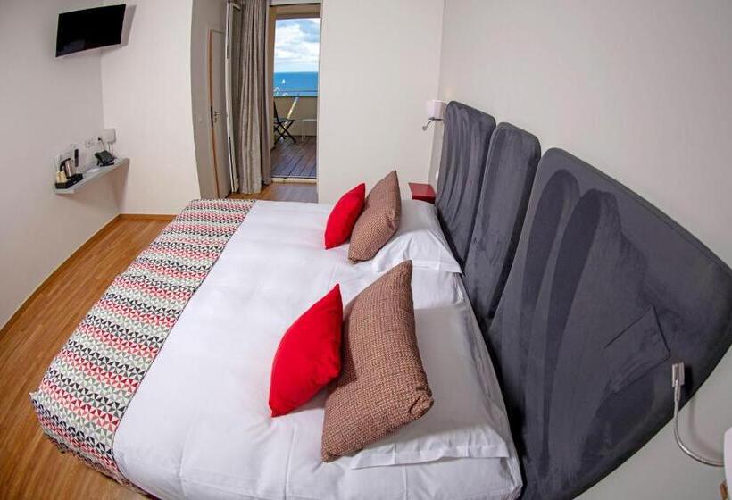 Номер Superior Вид на Море, Hôtel Méditerranée