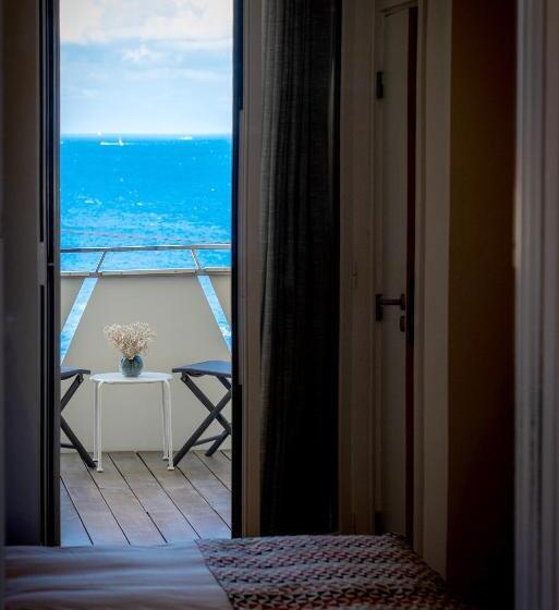 Номер Superior Вид на Море, Hôtel Méditerranée