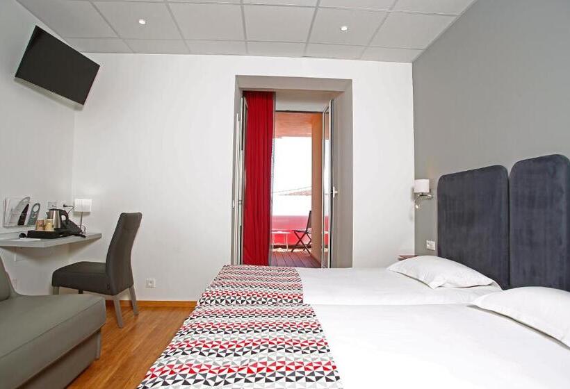 Номер Superior Вид на Бассейн, Hôtel Méditerranée