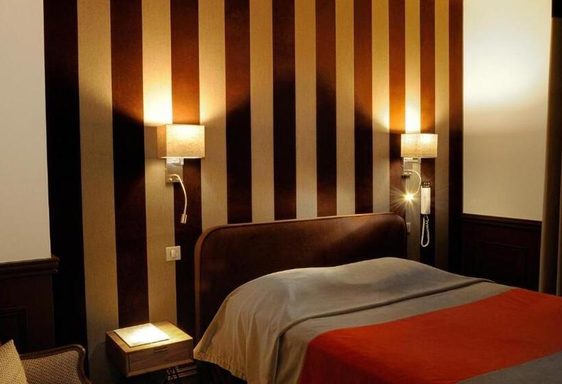 اتاق اکونومی, K Loys