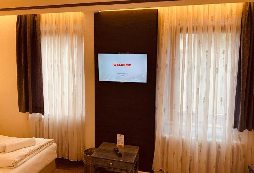 Номер Стандарт, Kunibert Der Fiese Superior