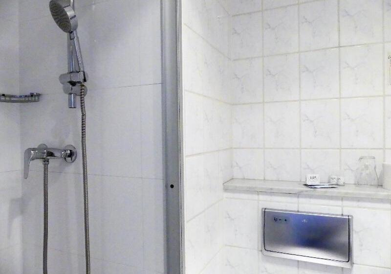 Номер Стандарт Индивидуальный, Kunibert Der Fiese Superior