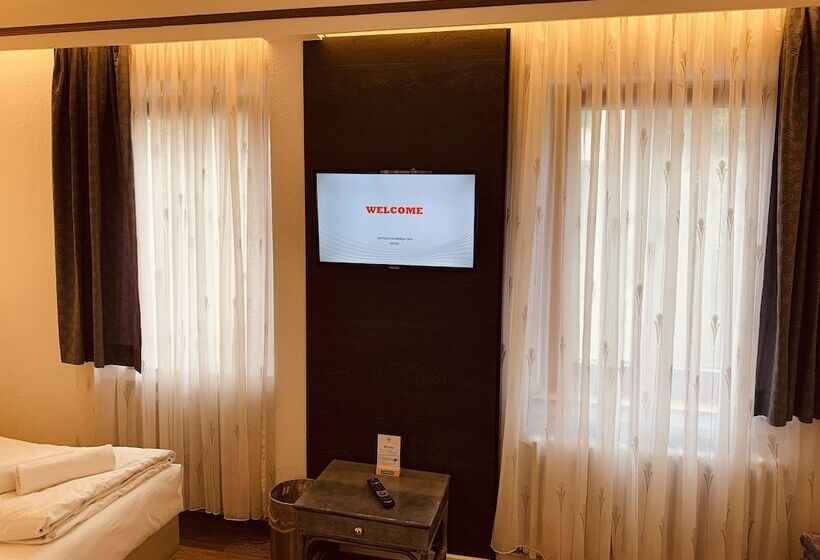 Номер Стандарт, Kunibert Der Fiese Superior