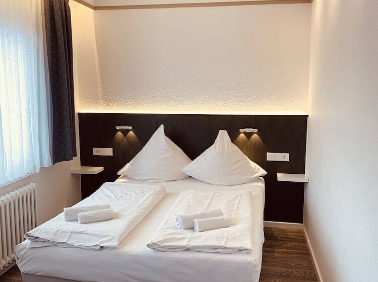 Номер Стандарт, Kunibert Der Fiese Superior