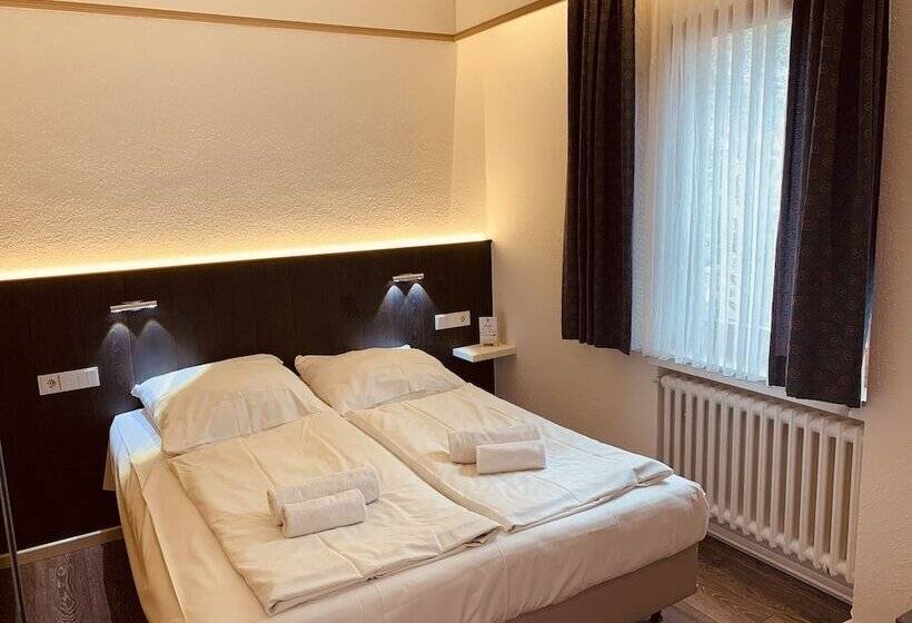 Номер Стандарт, Kunibert Der Fiese Superior