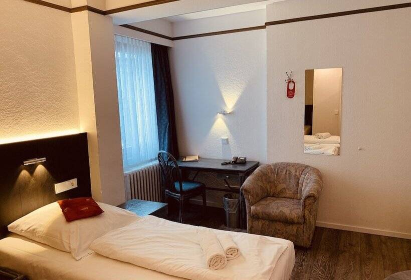 Номер Стандарт Трехместный, Kunibert Der Fiese Superior