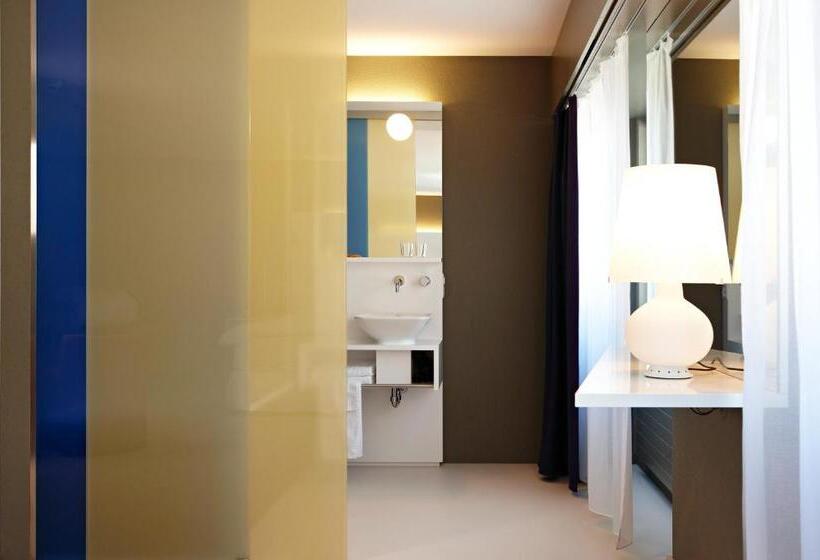 スーペリアールーム, Restaurant Rössli