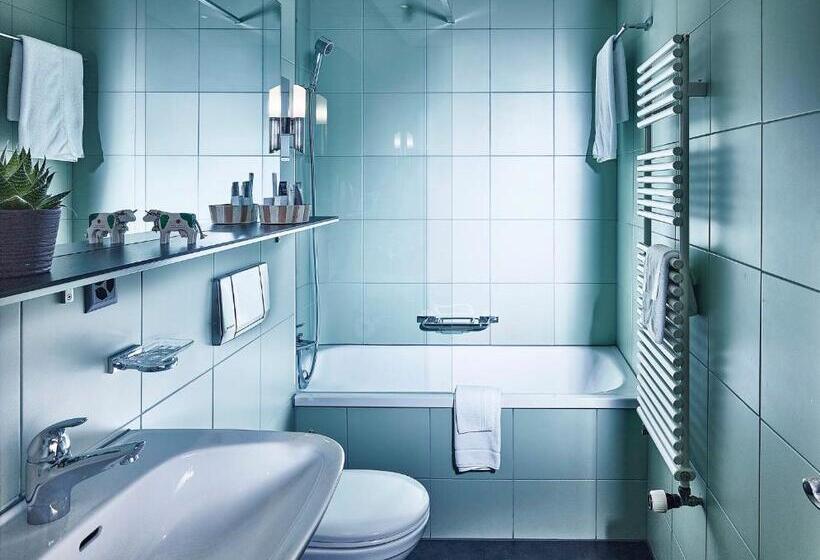 带山景的高级间, Schonegg