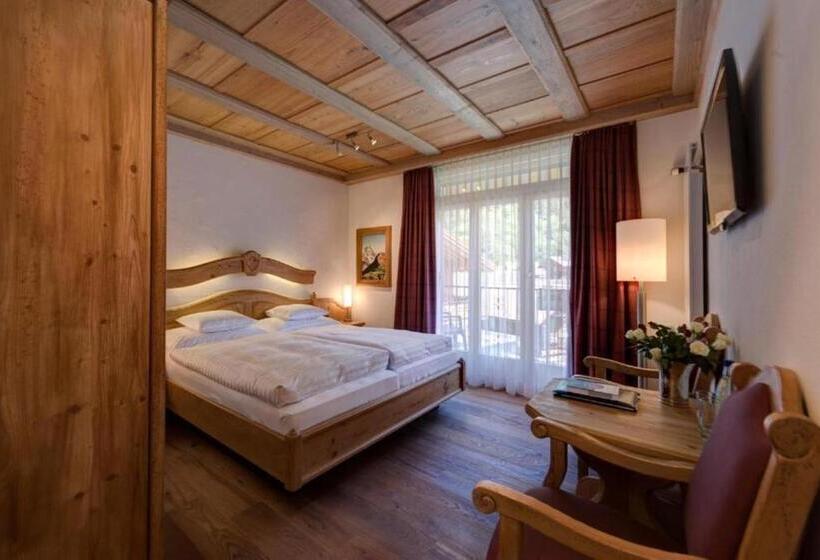 高级家庭房间, Schonegg