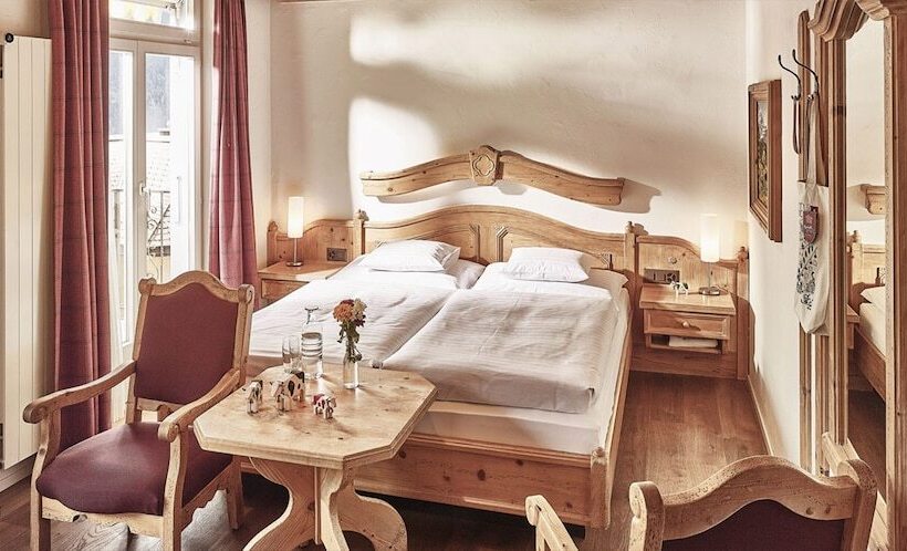 带山景的高级间, Schonegg