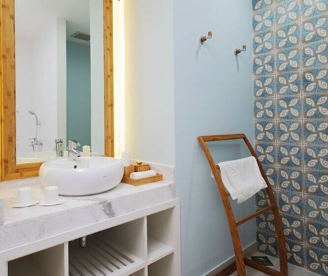 اتاق استاندارد با چشمانداز باغ, The Cliff Resort & Residences