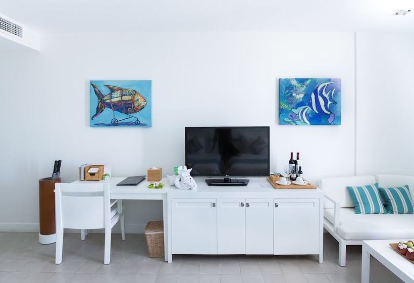 اتاق استاندارد با چشمانداز باغ, The Cliff Resort & Residences