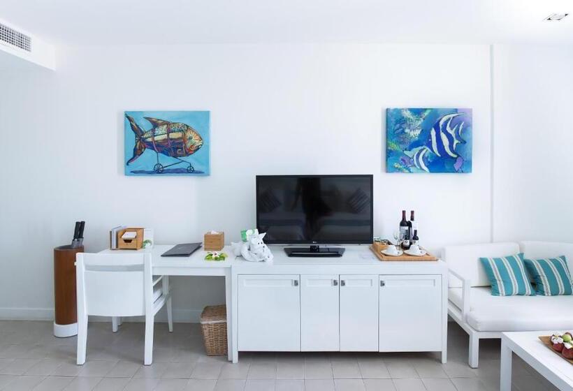 اتاق استاندارد با چشمانداز دریا, The Cliff Resort & Residences