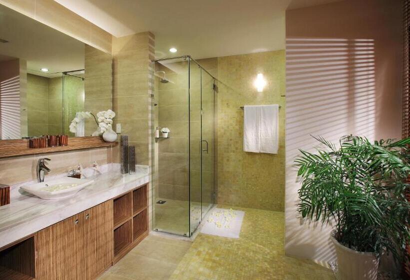 اتاق استاندارد با تخت بزرگ, The Cliff Resort & Residences