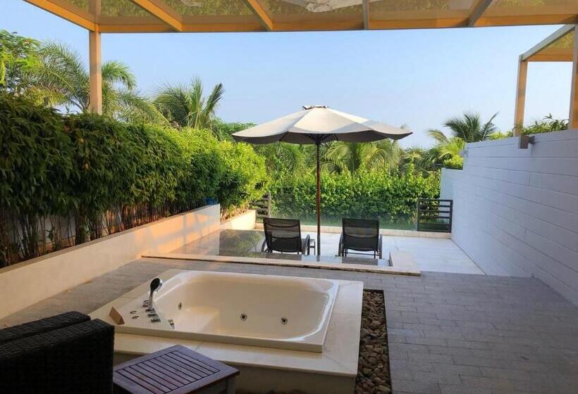 2 Bedroom Apartment Garden View, The Cliff Resort & Residences